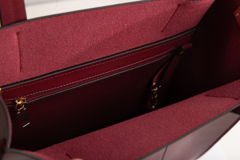 Timbrata Singolare Burgundy detail 4